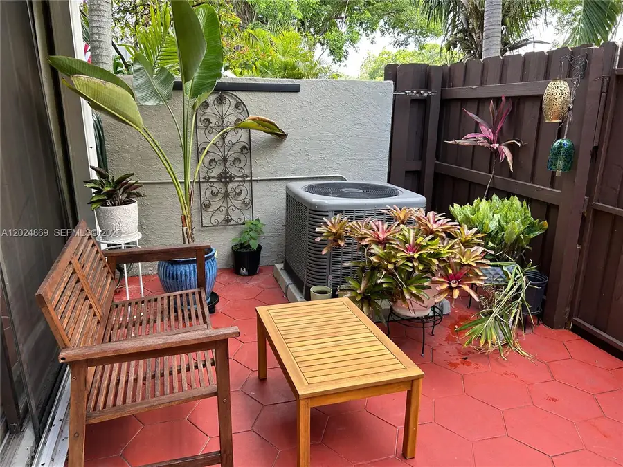 10420 SW 154 Ct #5, The Hammocks, FL 33196 - #2