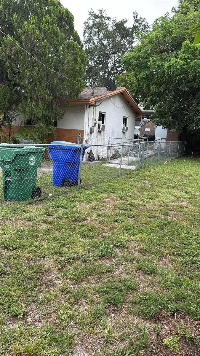 3760 Oak Ave, Miami, FL 33133 - #2