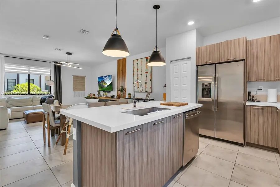 4838 NW 83rd Pkwy, Doral, FL 33166 - #3