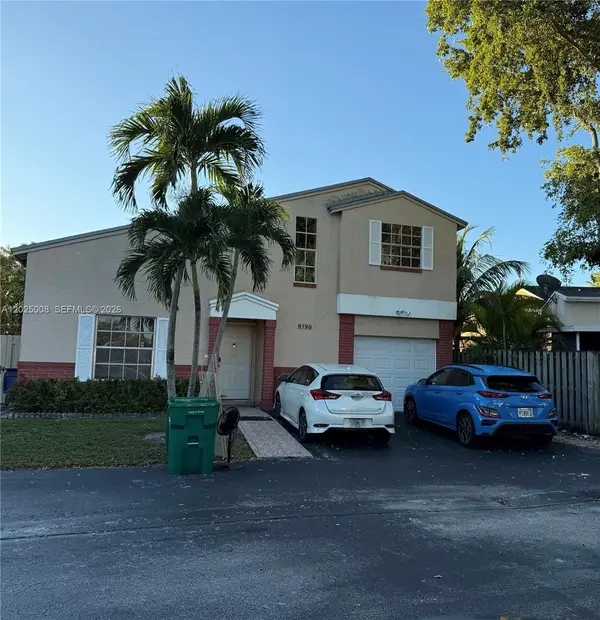 8580 NW 193rd Ln, Hialeah, FL 33015