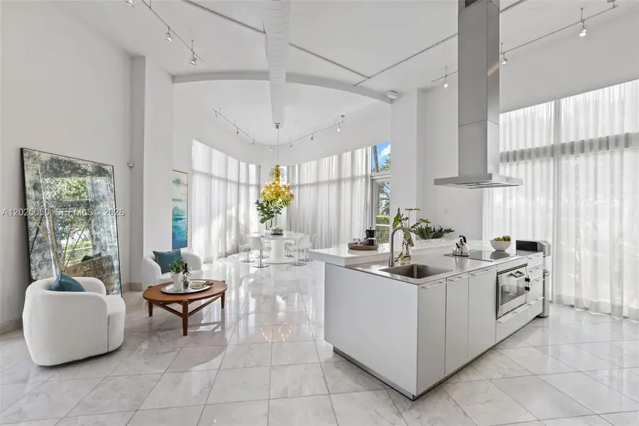 2001 Meridian Ave #101, Miami Beach, FL 33139 - #2