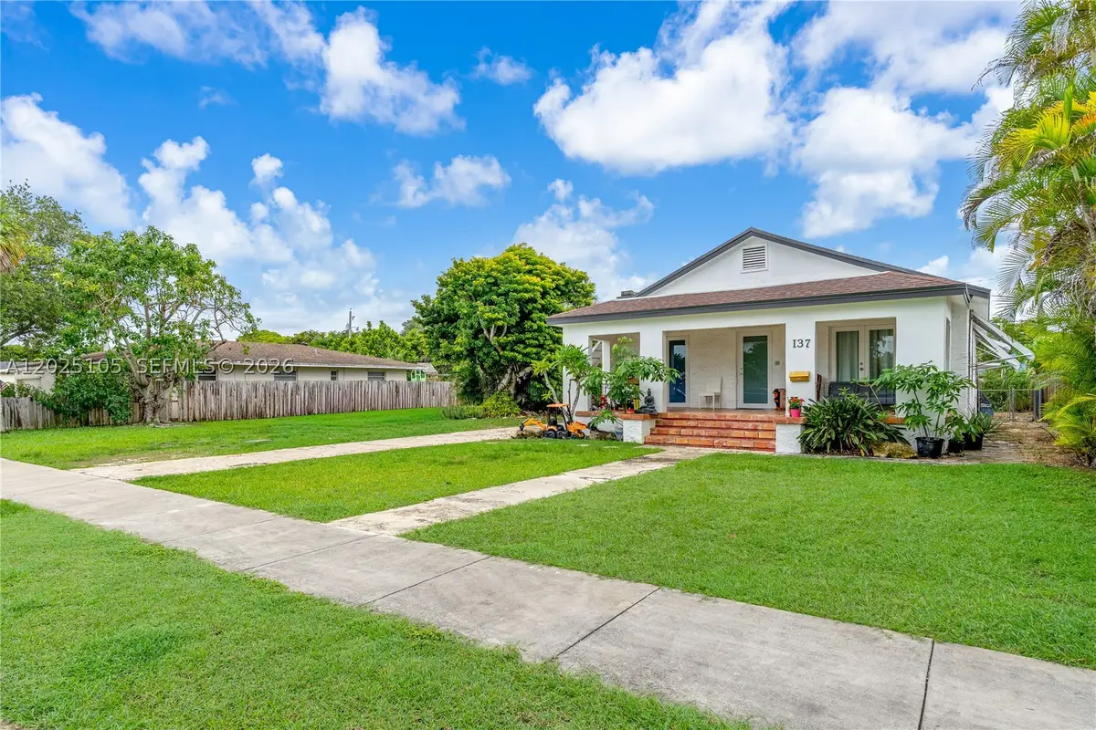 137 NW 20th St, Homestead, FL 33030 - #1