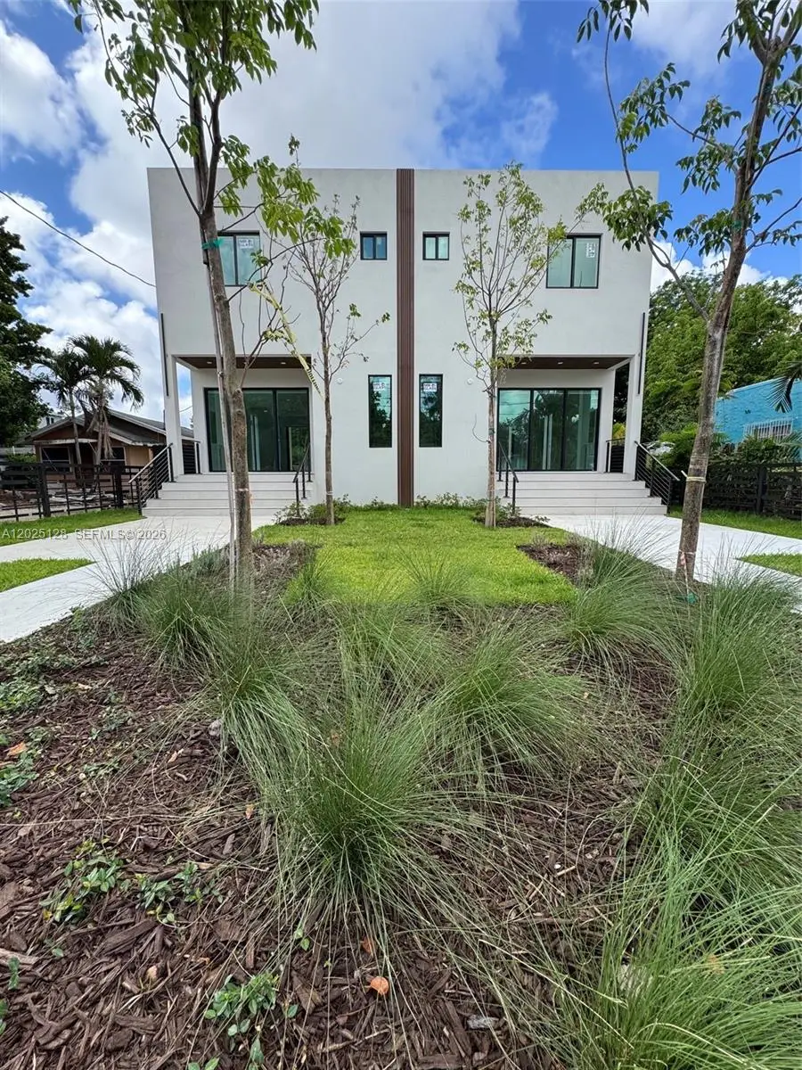 1924 NW 27th St, Miami, FL 33142 - #3