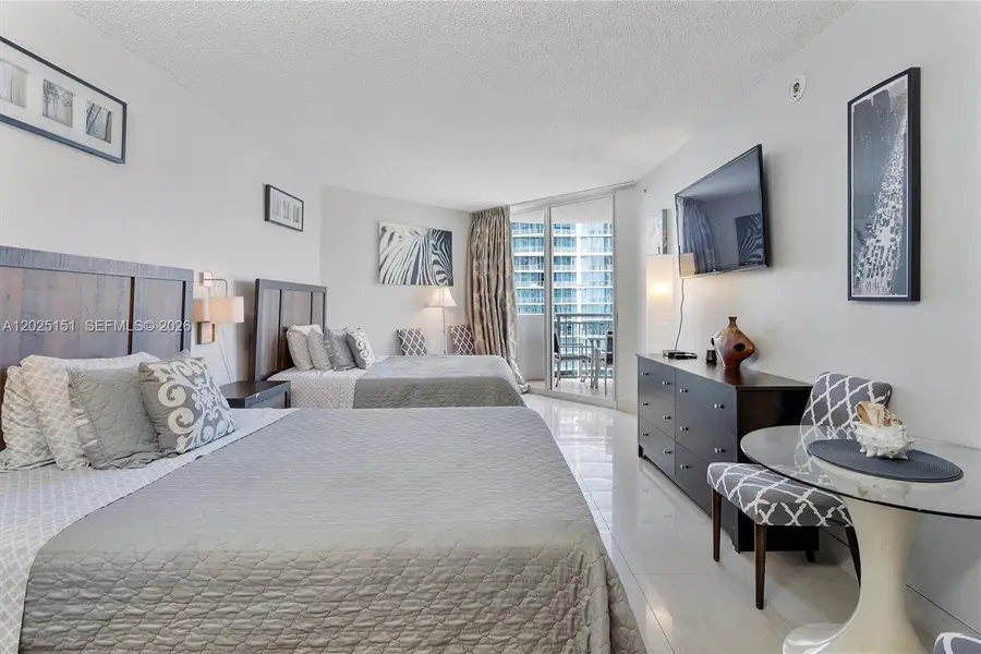 17375 Collins Ave #1507, Sunny Isles Beach, FL 33160 - #2