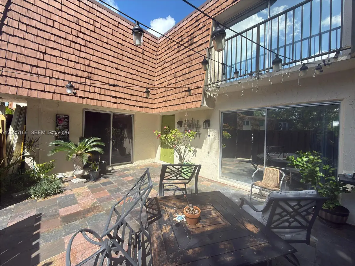 8901 Orange Grove Dr #D-24, Davie, FL 33324 - #1