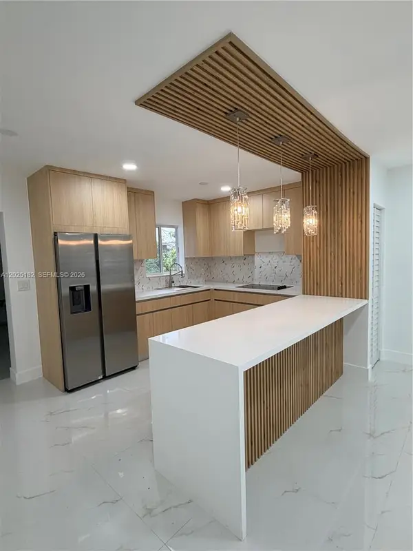 18520 NW 42nd Pl, Miami Gardens, FL 33055
