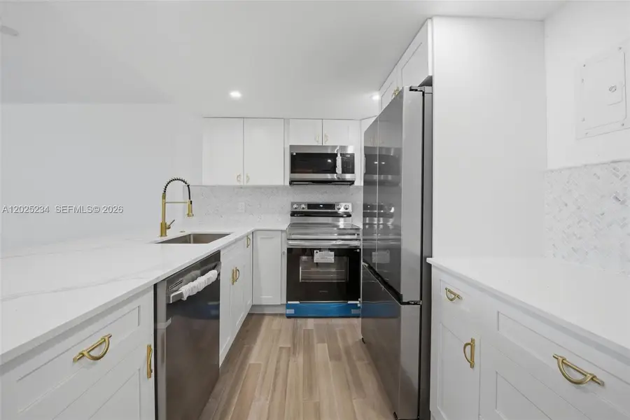 5 Island Ave #2F, Miami Beach, FL 33139 - #3