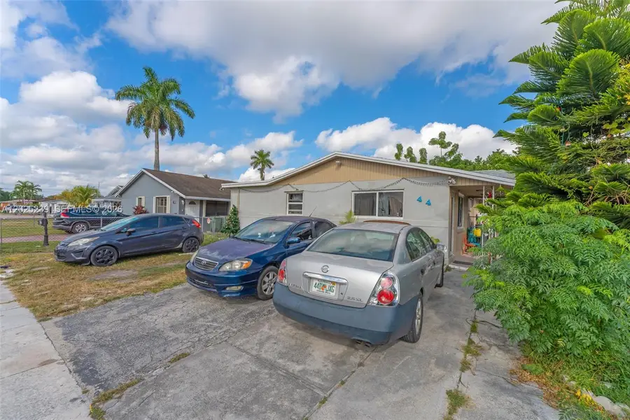 445 NW 8th St, Homestead, FL 33030 - #2