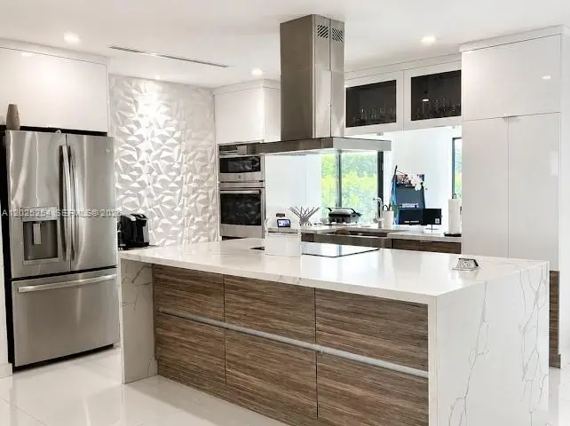 8490 NW 17th Ct, Pembroke Pines, FL 33024 - #2