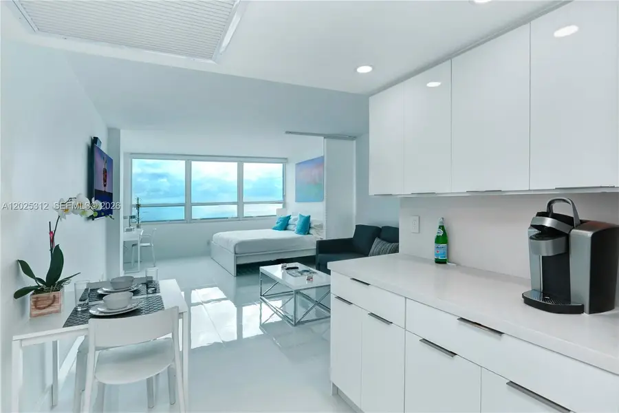 5445 Collins Ave #1232, Miami Beach, FL 33140 - #2