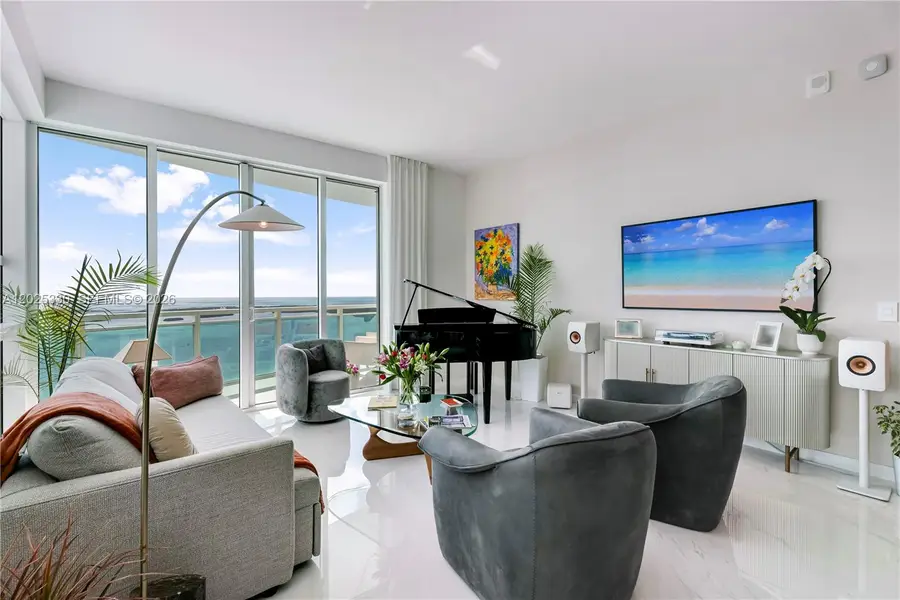 950 Brickell Bay Dr #5210, Miami, FL 33131 - #3