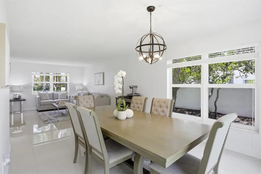 2 Gables Blvd, Weston, FL 33326 - #3