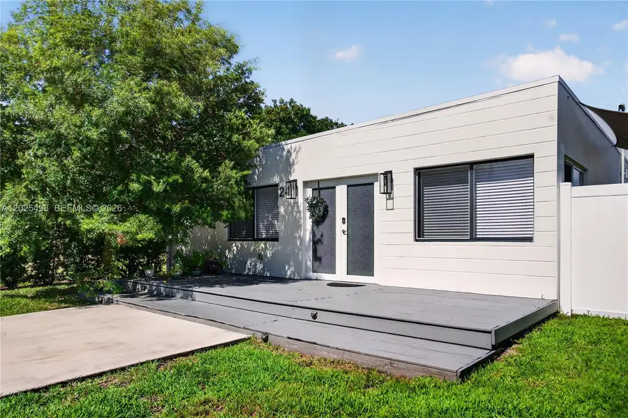 24 NW 13th Ave, Delray Beach, FL 33444 - #3
