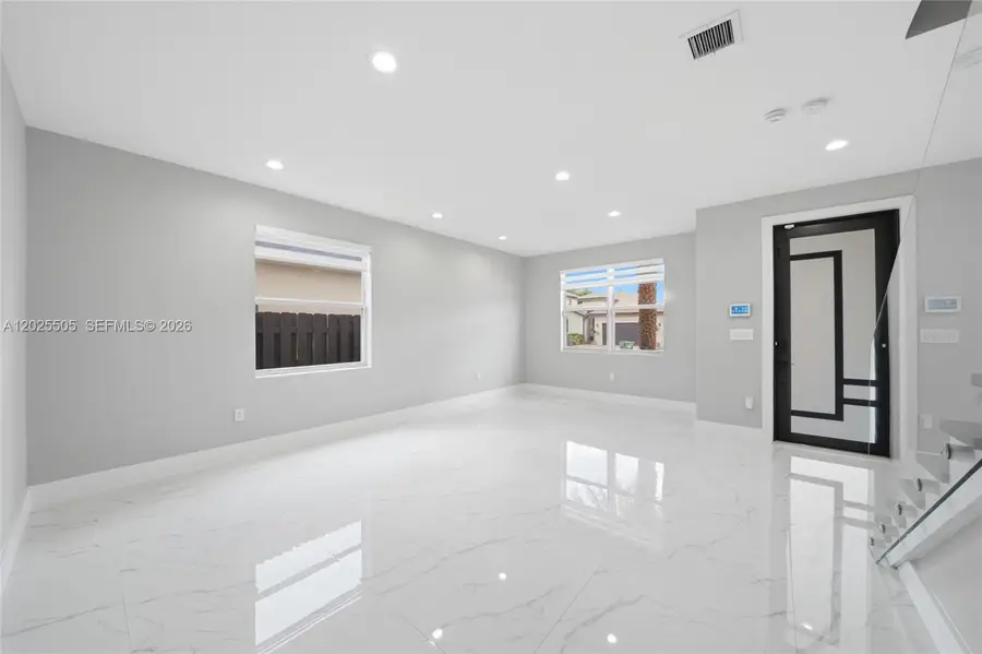 4107 NE 20th St, Homestead, FL 33033 - #2