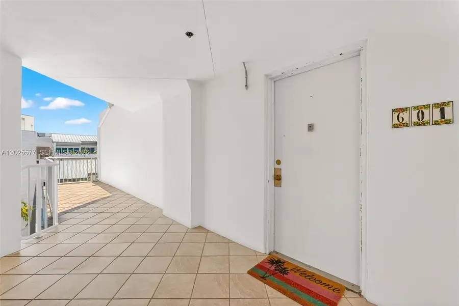 50 Ocean Lane Dr #PH601, Key Biscayne, FL 33149 - #3