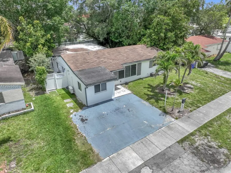 6661 Douglas St, Hollywood, FL 33024 - #3