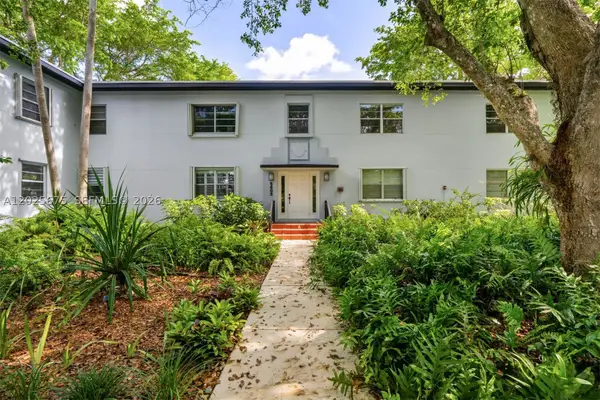 5605 SW 80th St #10D, Miami, FL 33143