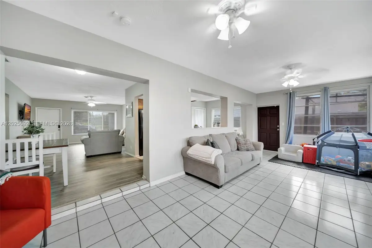 5380 SW 11th St, Margate, FL 33068 - #1