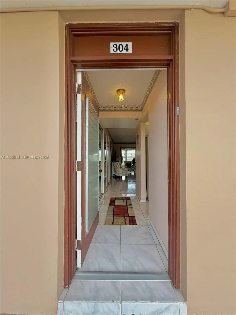 2901 NW 46th Ave #304, Lauderdale Lakes, FL 33313 - #3