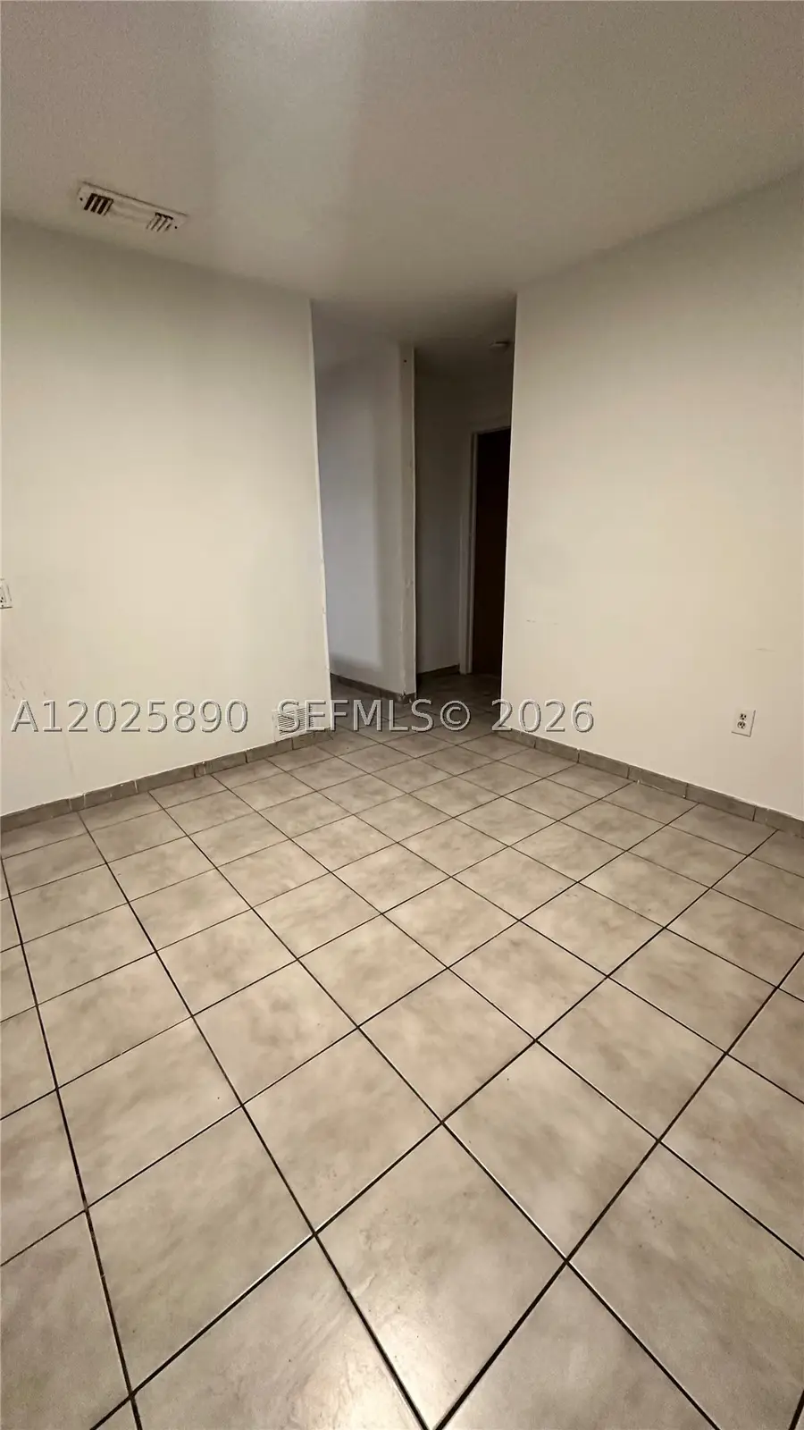 4198 W 10th Ave, Hialeah, FL 33012 - #2