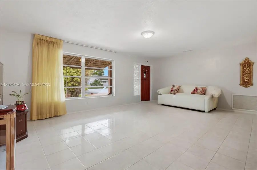 4901 NW 53rd St, Tamarac, FL 33319 - #2
