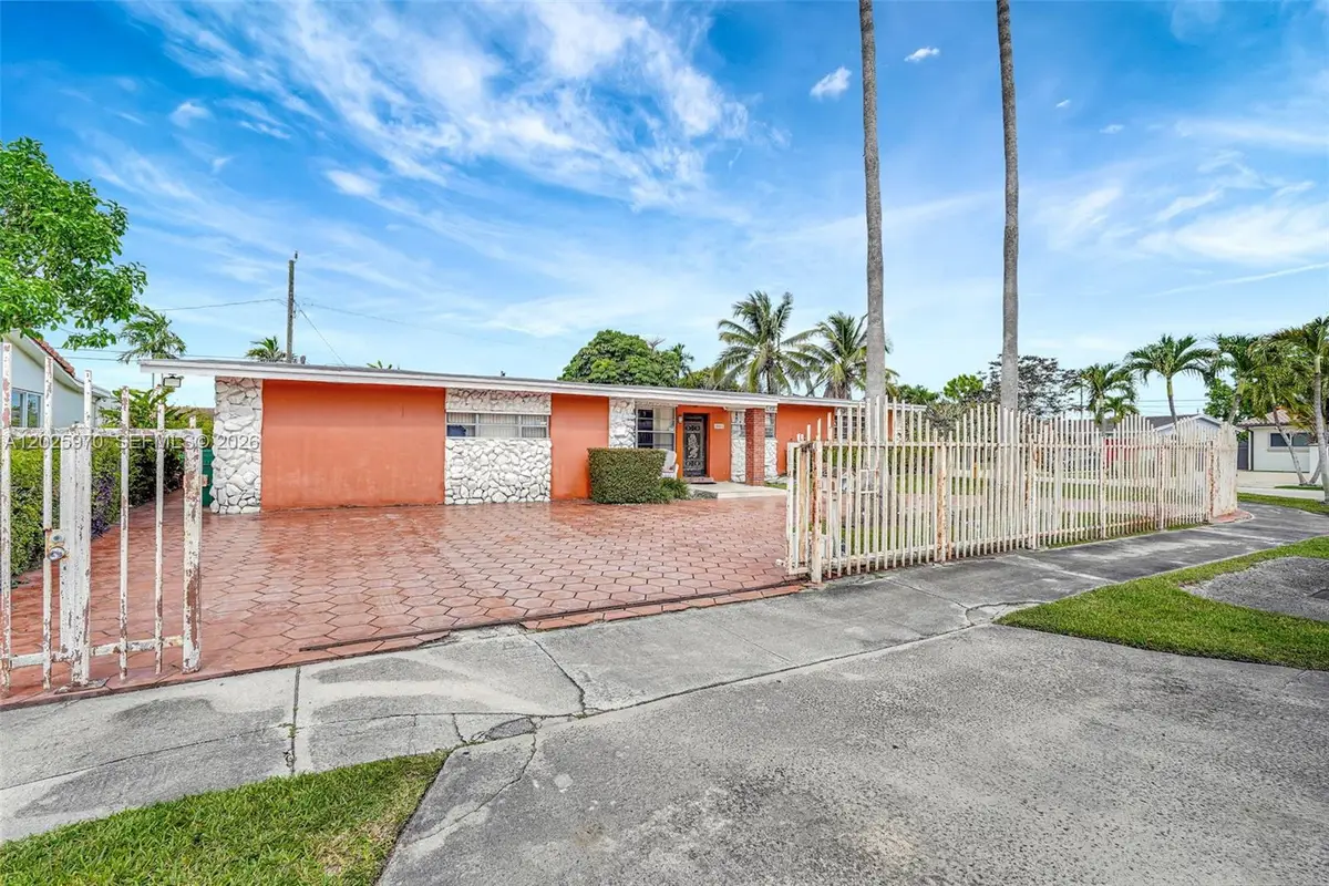 5065 SW 90th Ct, Miami, FL 33165 - #1