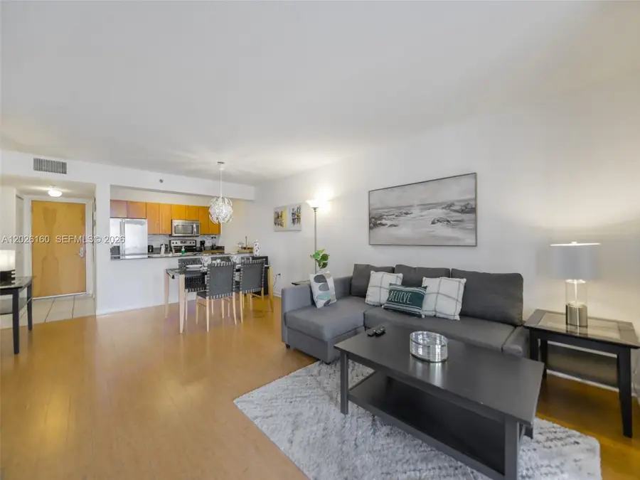 1200 Brickell Bay Dr #2119, Miami, FL 33131 - #2