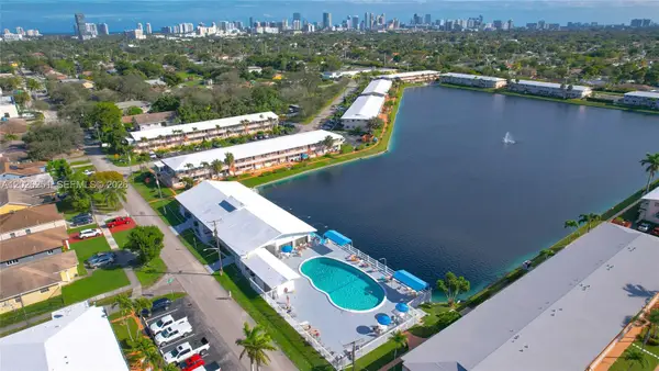 820 SW 11 Street #4B, Hallandale Beach, FL 33009