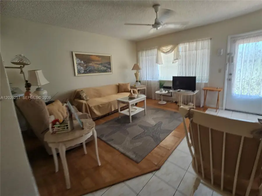 820 SW 11 Street #4B, Hallandale Beach, FL 33009 - #3