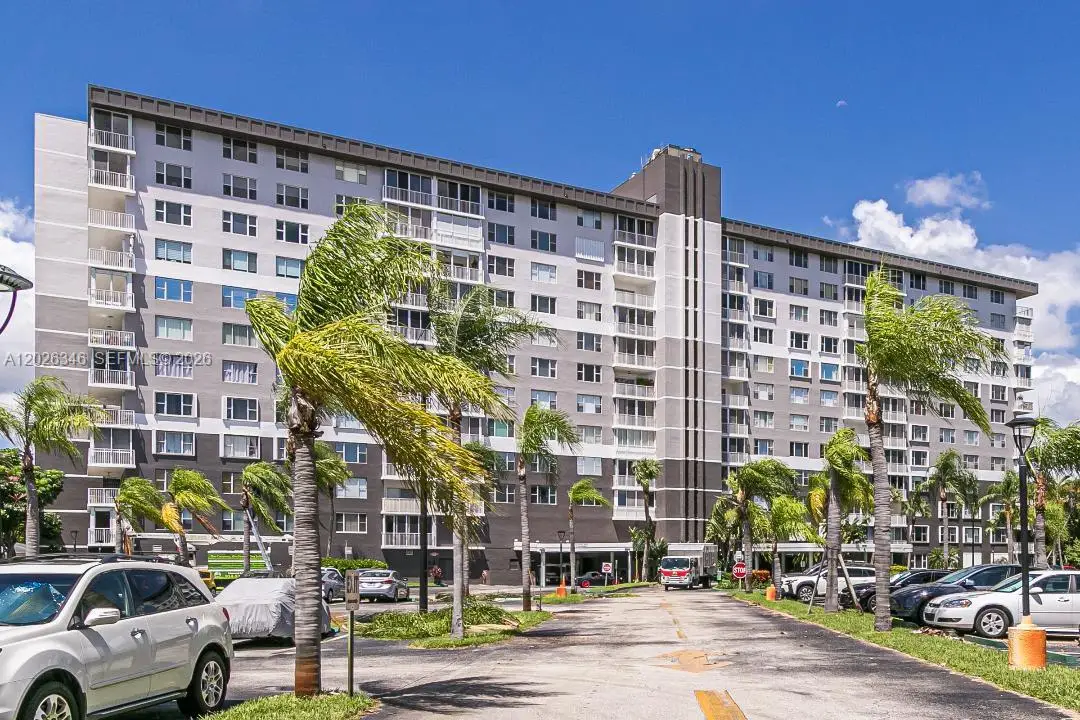 3850 Washington St #409, Hollywood, FL 33021 - #1