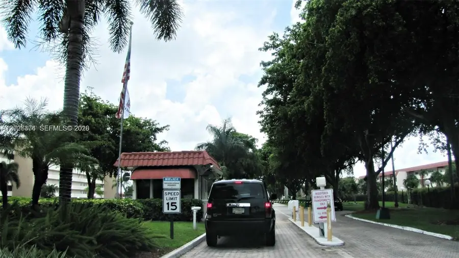 8911 S Hollybrook Blvd #106, Pembroke Pines, FL 33025 - #2