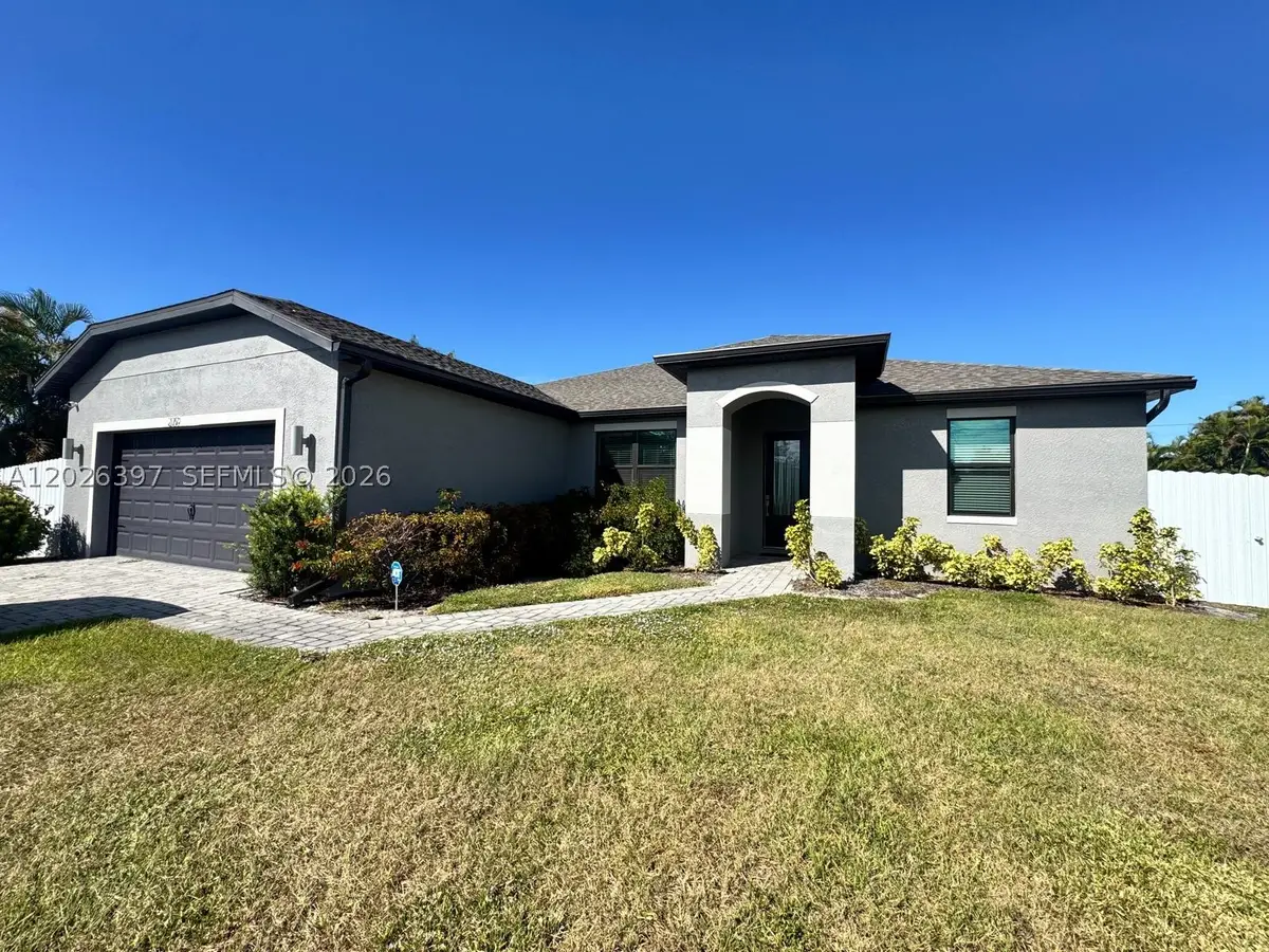 209 SE 26th Ter, Cape Coral, FL 33904 - #1
