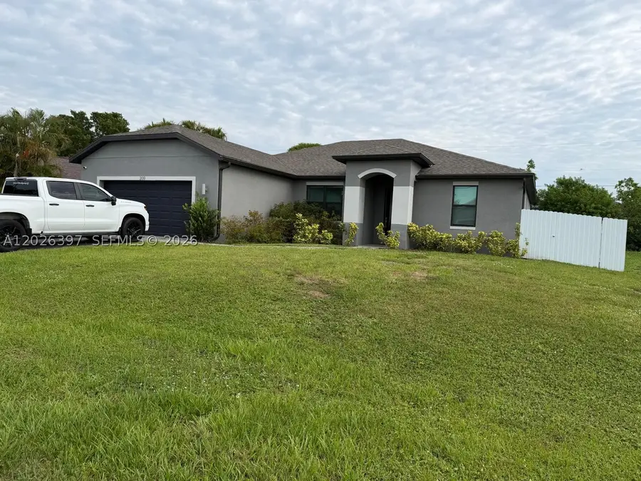 209 SE 26th Ter, Cape Coral, FL 33904 - #2