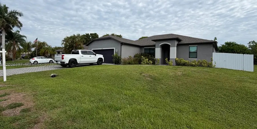 209 SE 26th Ter, Cape Coral, FL 33904 - #3