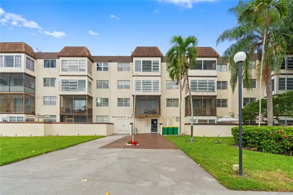 7100 NW 17th St #219, Plantation, FL 33313