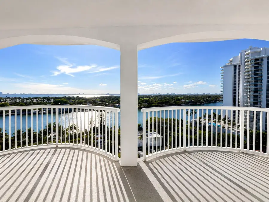 5401 Collins Ave #1022, Miami Beach, FL 33140 - #2