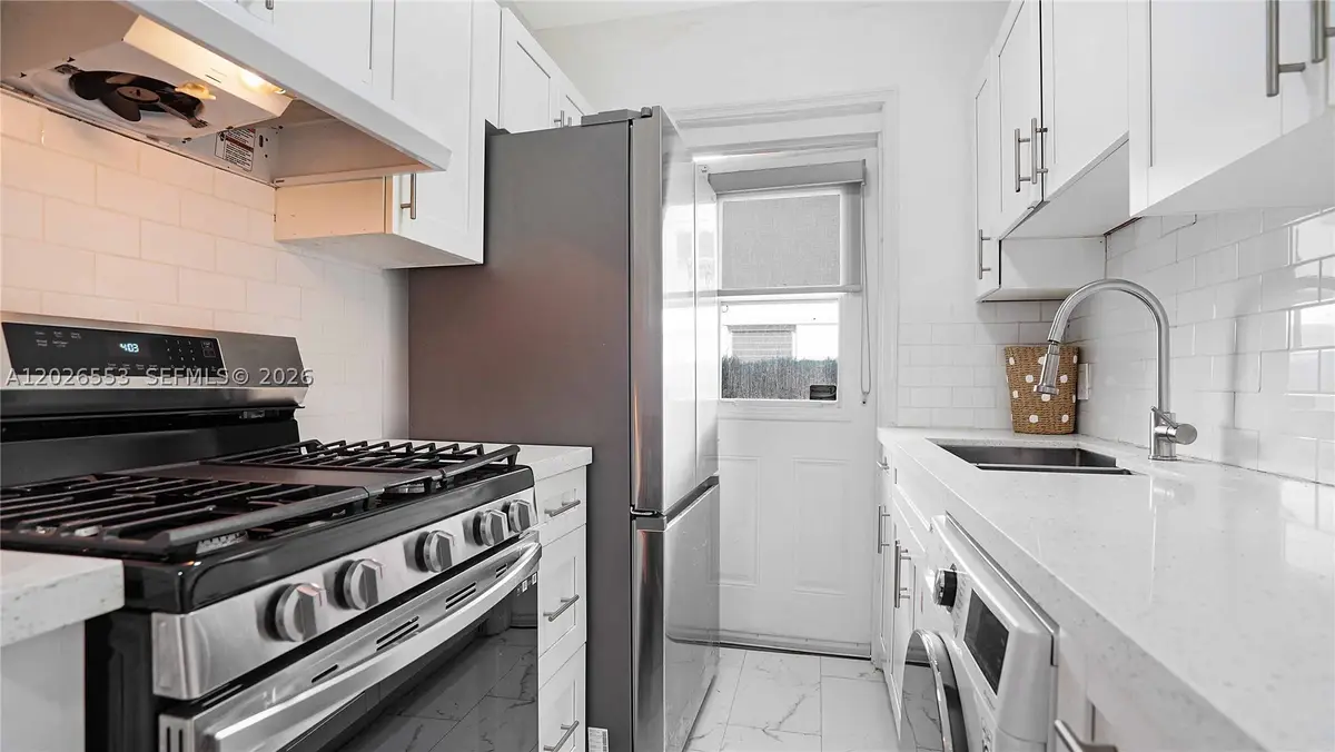 815 W 39, Miami Beach, FL 33140 - #1