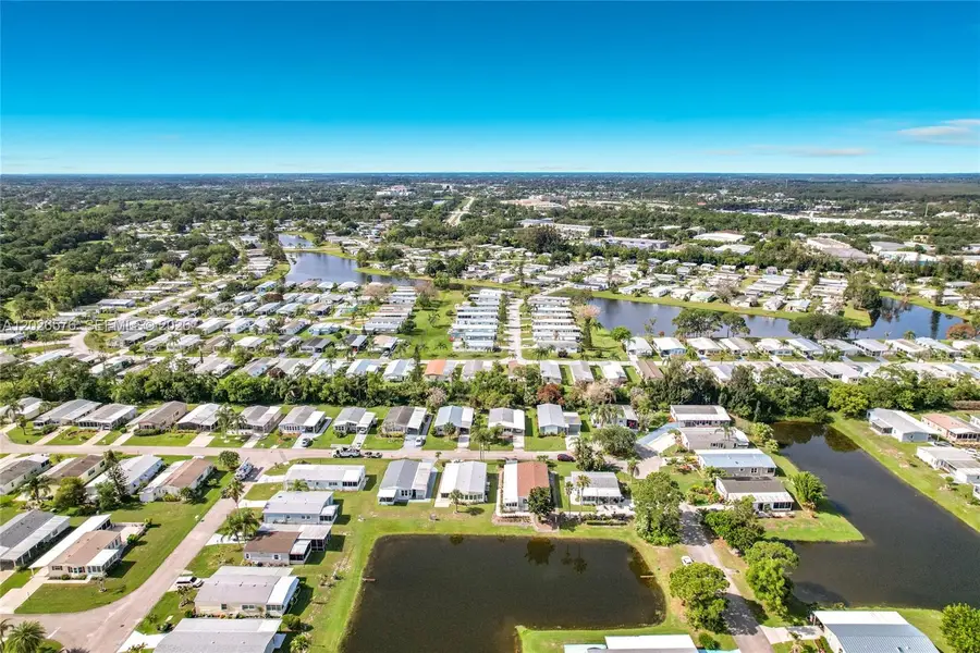 8227 Cinnamon Ln, Port Saint Lucie, FL 34952 - #2