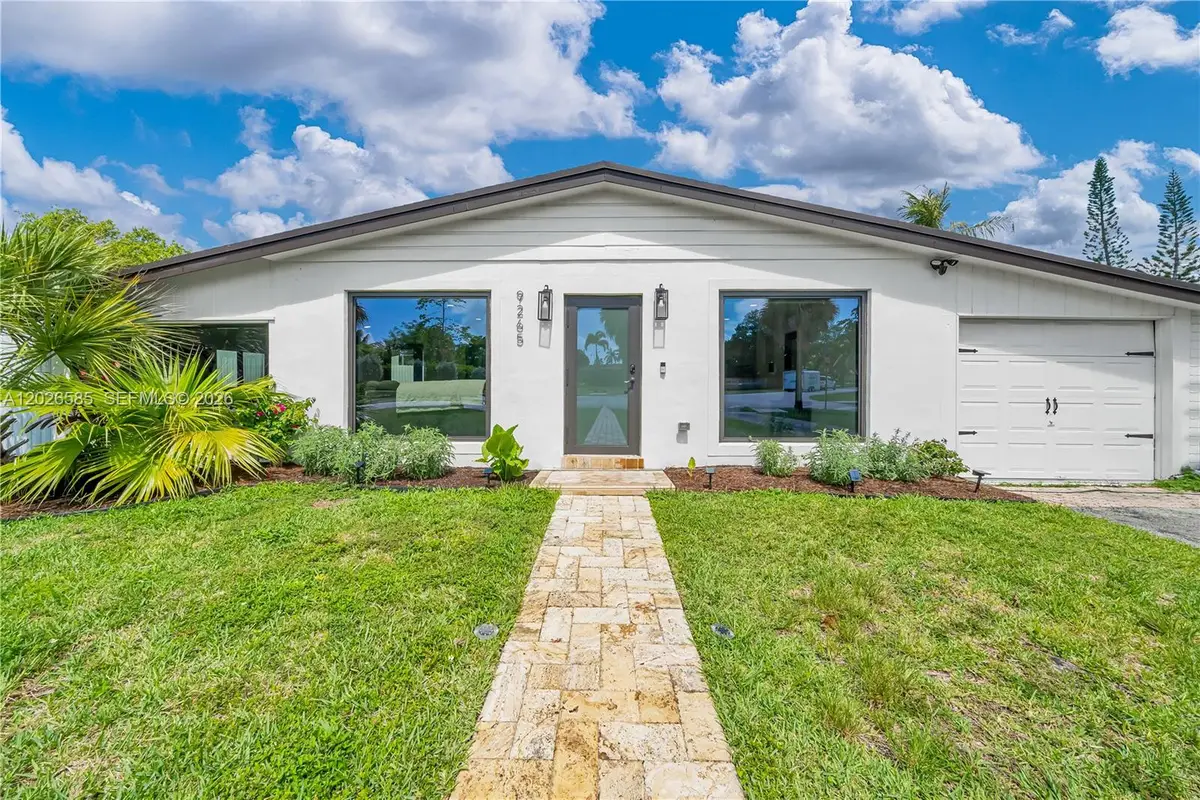 9265 Martinique Dr, Cutler Bay, FL 33189 - #1