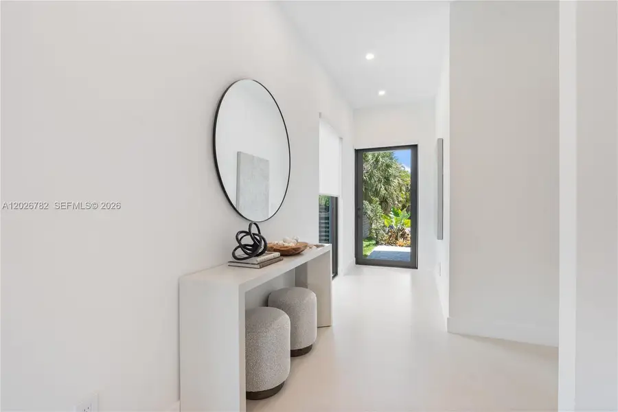 1319 NE 13th Ave, Fort Lauderdale, FL 33304 - #2