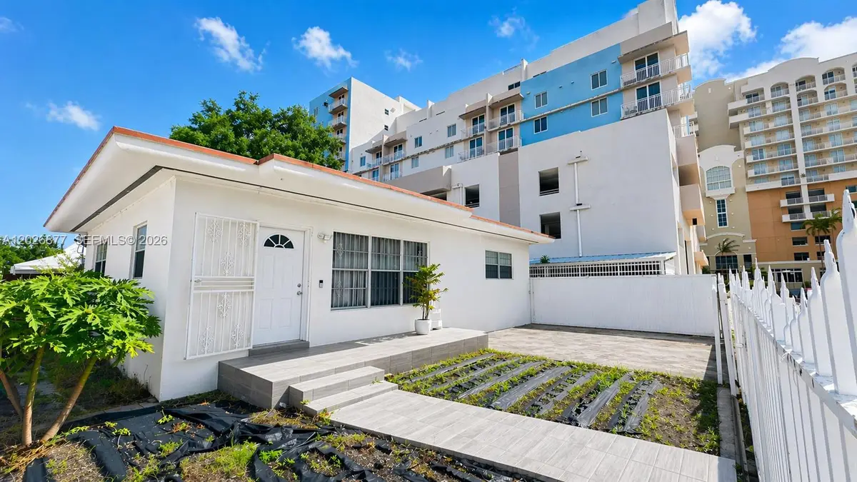 2727 SW 24th St, Miami, FL 33145 - #1