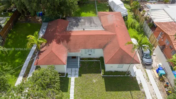 Address Withheld By Seller, Miami, FL 33125