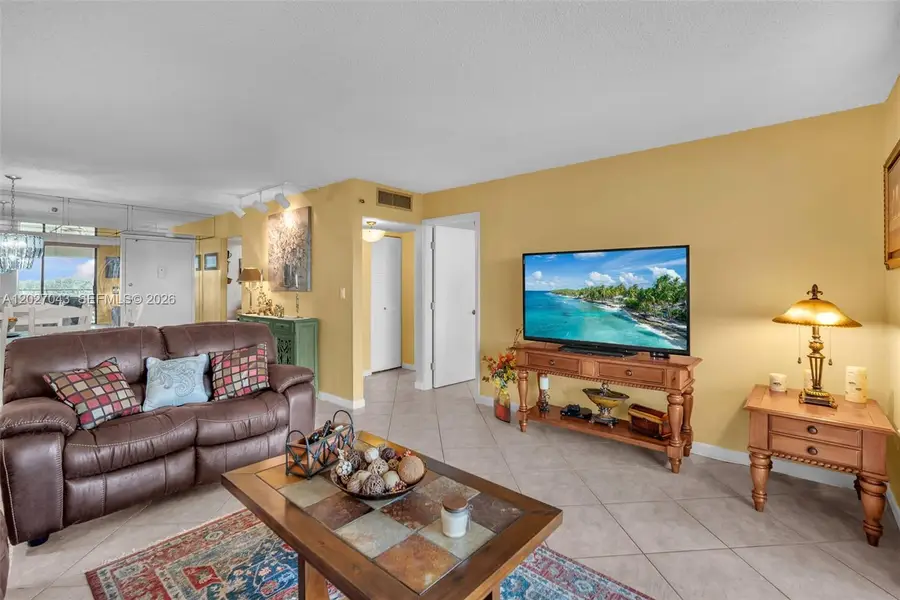 900 Saint Charles Place #PH9, Pembroke Pines, FL 33026 - #3