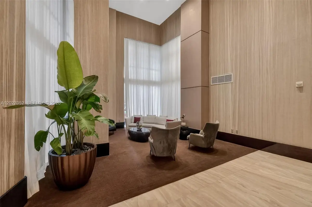 950 Brickell Bay Dr #4504, Miami, FL 33131 - #1