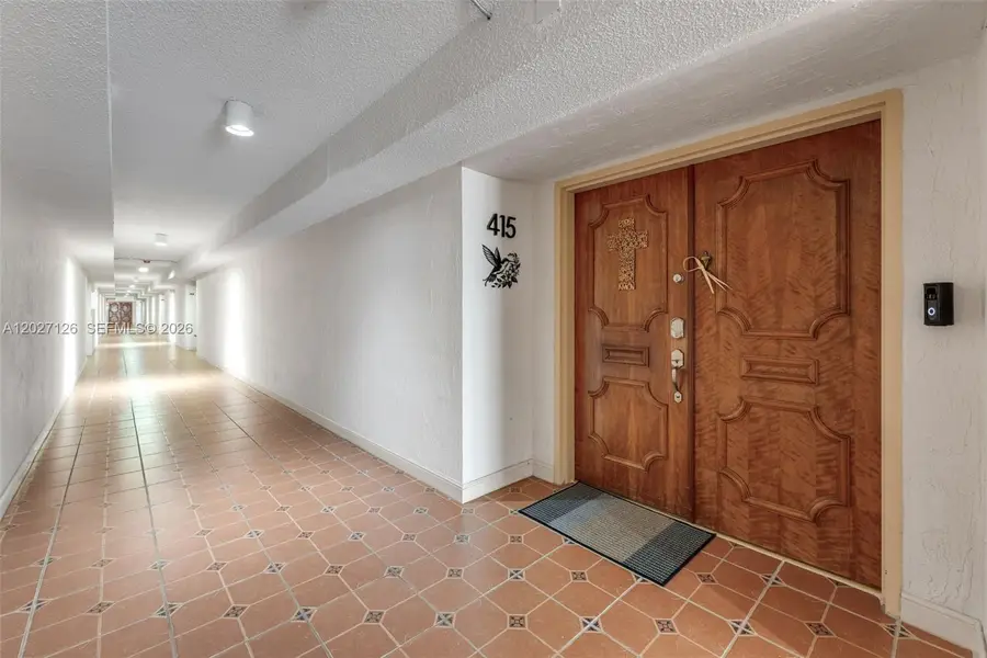 1350 SW 122nd Ave #415, Miami, FL 33184 - #2