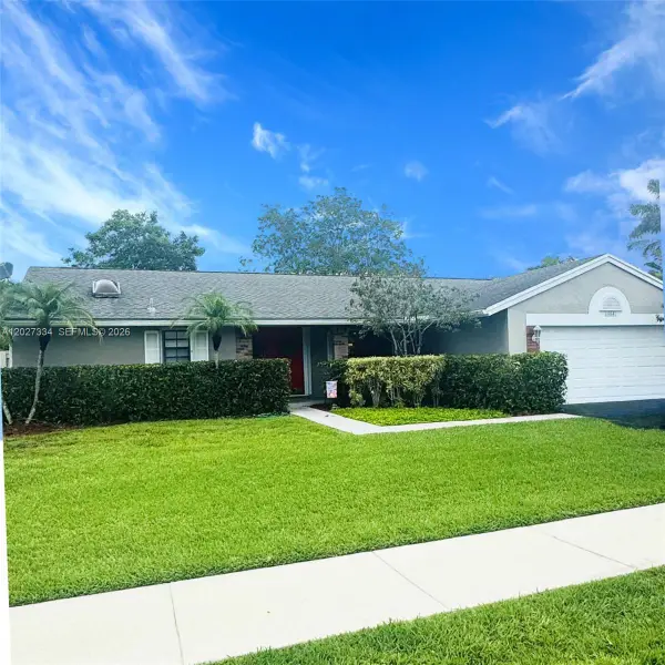 14641 Kirsten Ct, Davie, FL 33325