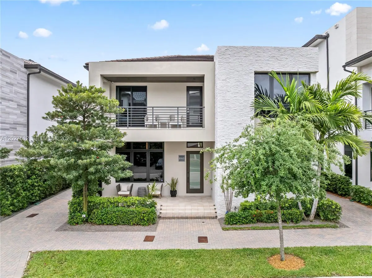 8162 NW 48th Ter, Doral, FL 33166 - #1