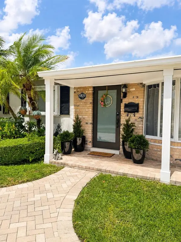 5810 SW 89th Court, Miami, FL 33173