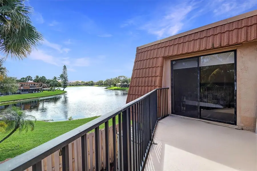 1532 W Harmony Lake Cir, Davie, FL 33324 - #2