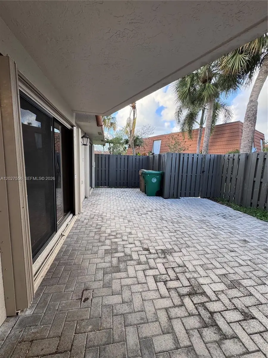 1532 W Harmony Lake Cir, Davie, FL 33324 - #3